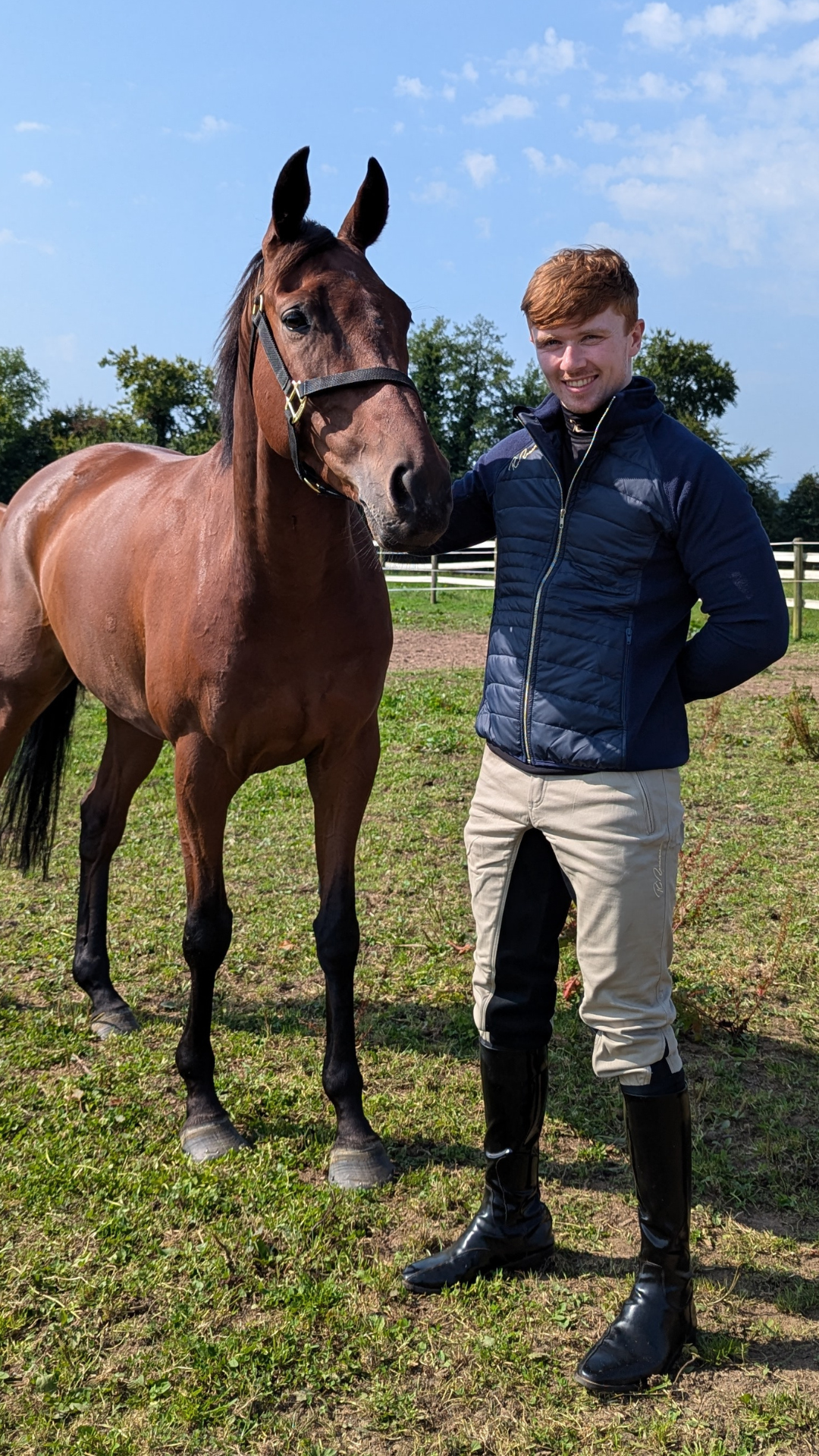 The Pace Jacket in Navy